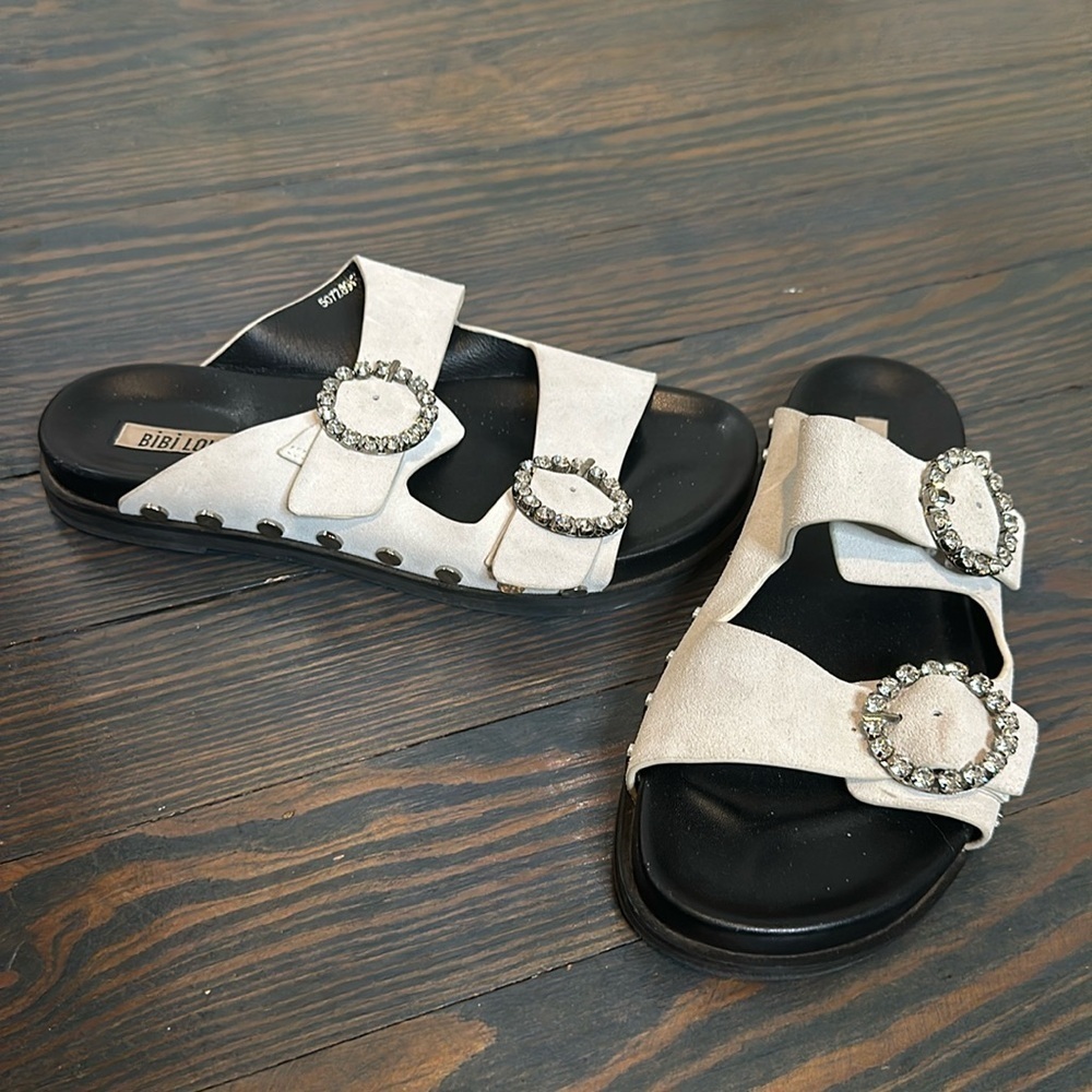 Bibi Lou | 39 / 8.5 | Cream Suede Sandal w/ Jewel Buckle Detail